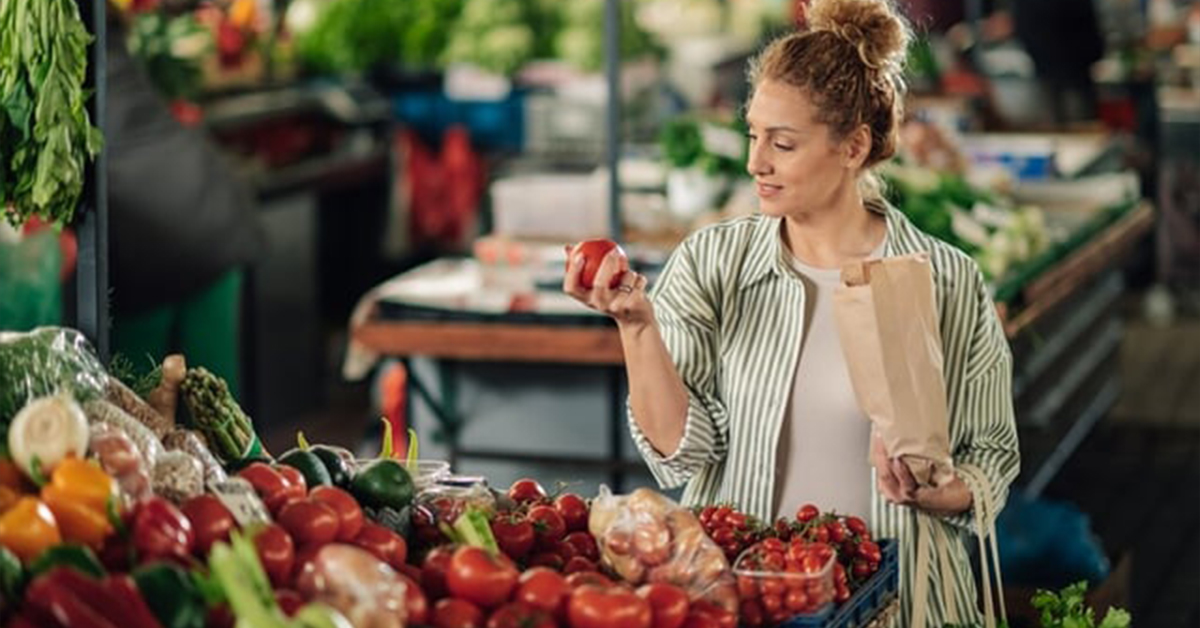 Canadians are becoming more frugal, but they’re still willing to splurge on food