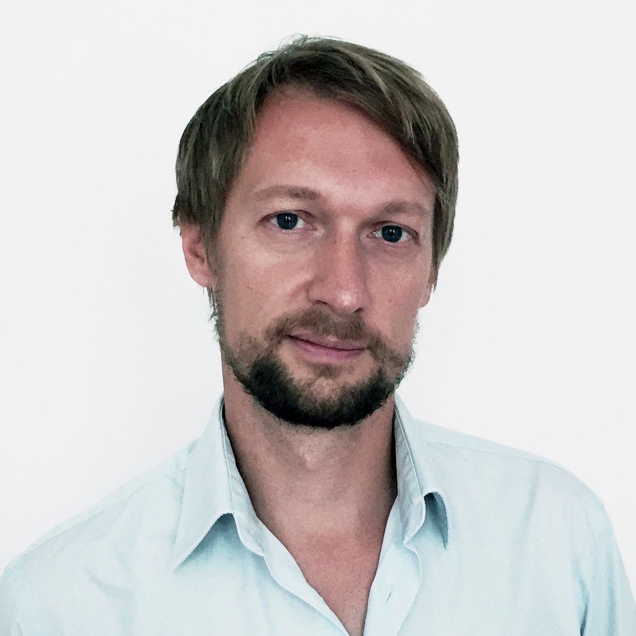 Porträtfoto von Dr. Michael Neuber