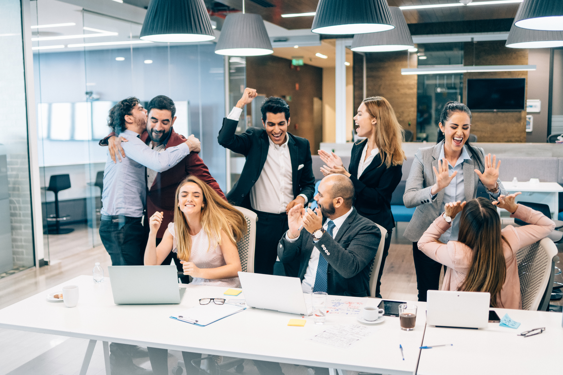 多言語対応での調査管理