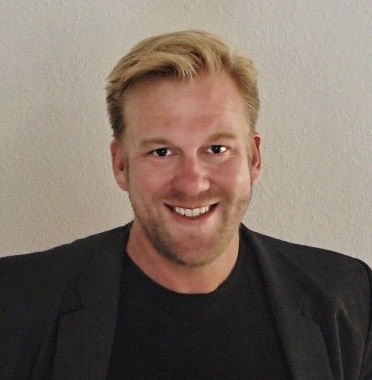 Dr. Nick Reynolds