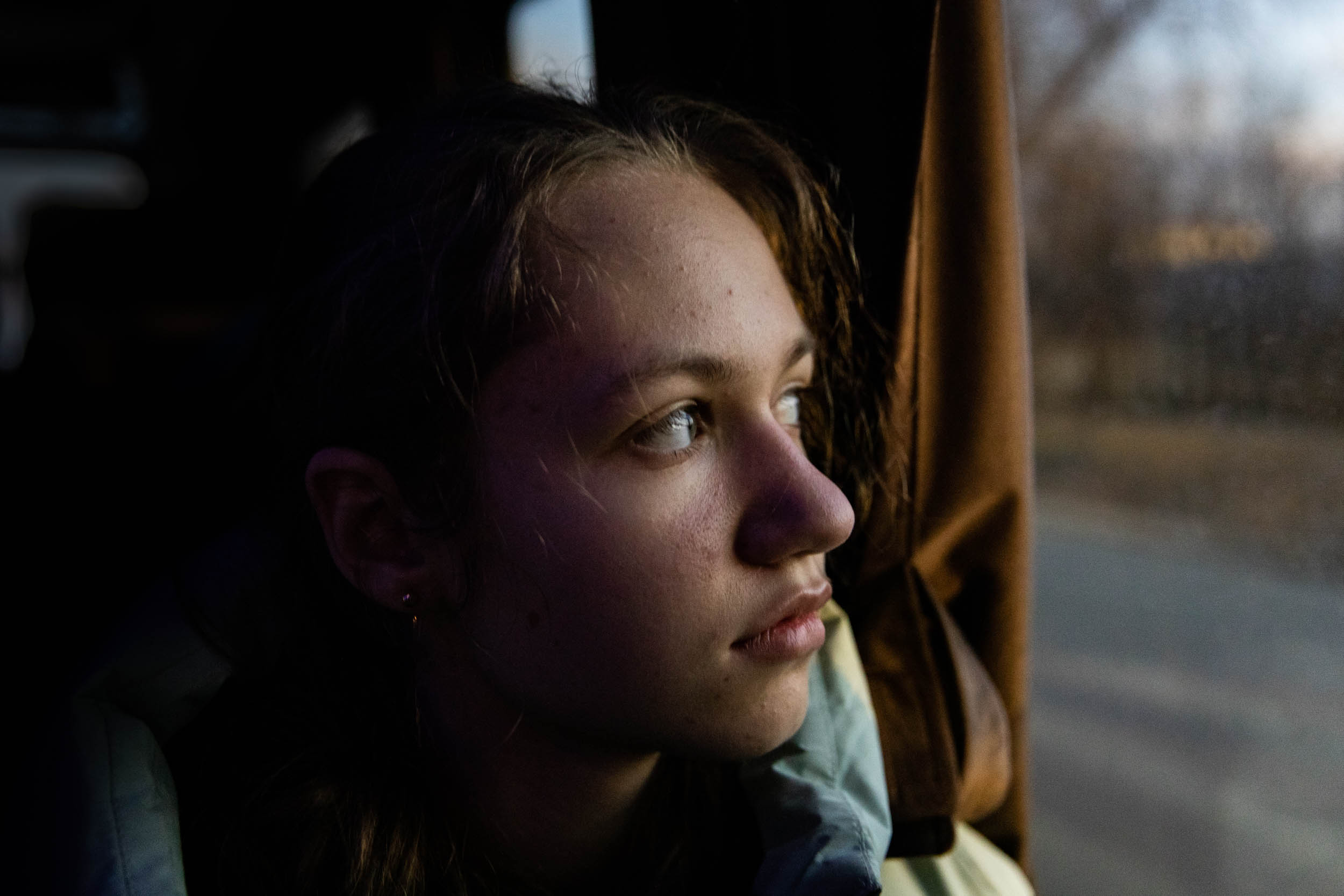 Aliona, 17, fleeing Mykolaiv with her three siblings and mother.