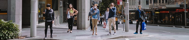 coronavirus-covid-19-banner-people-waiting-crossroads_0