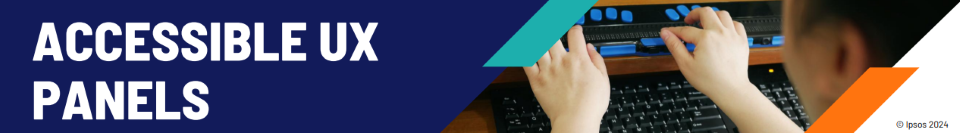 Banner mit der Aufschrift Accessible UX Panels und den Händen einer Person, die an einer Braillezeile auf einer Computertastatur arbeitet.