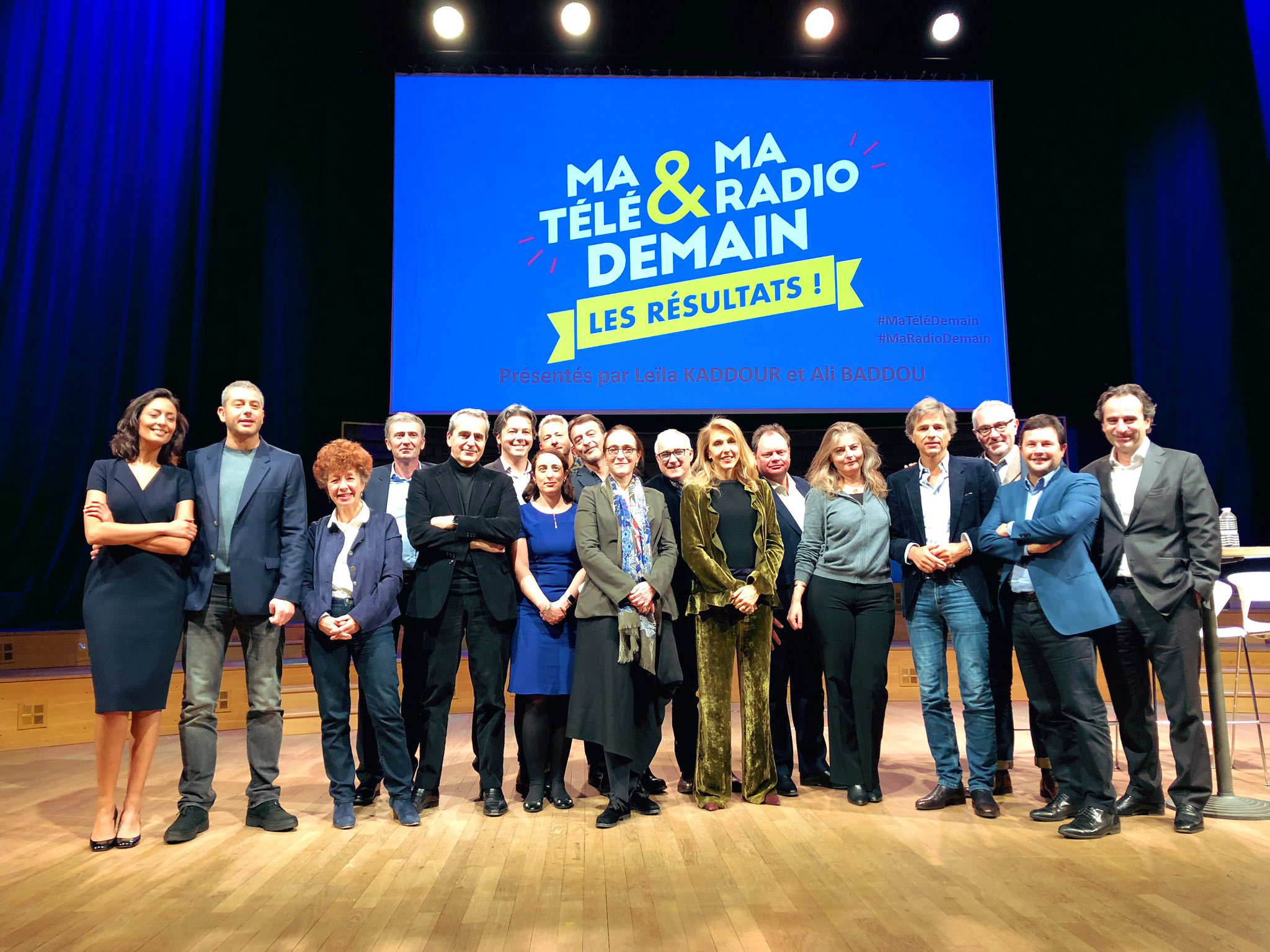 Les représentants d'Ipsos, France Télévisions et Radio France sur la scène de l'auditorium de la Maison de la Radio