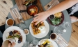 Comfort food: Ženy častejšie pripúšťajú prejedanie v dôsledku COVID-19