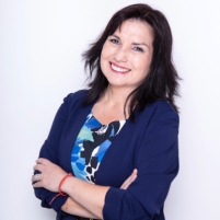 Alejandra Ojeda - Directora de Estudios Públicos en Ipsos Chile