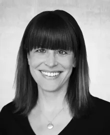 Dr. Julia Reuschenbach