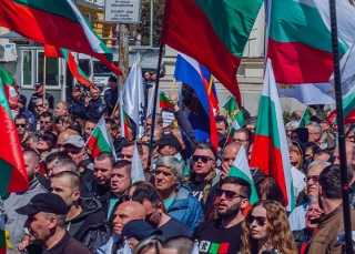 Ipsos | Almanac | Bulgaria