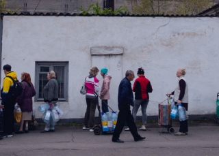 Ipsos | Almanac | Ukraine | Line