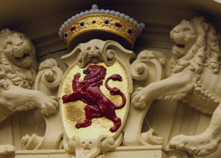 Ipsos | Almanac | Monarchies