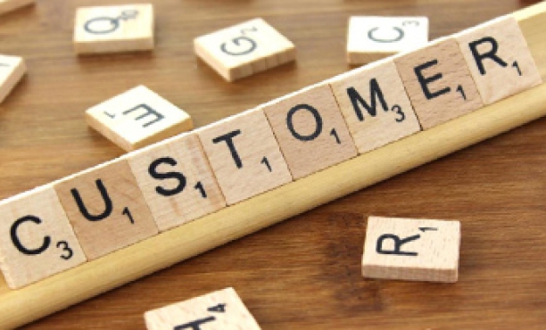 Creando Conexiones: Conexión emocional y relaciones rentables con los clientes 