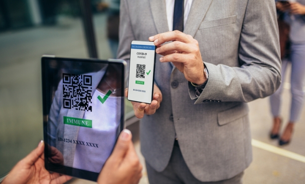 Vaccino Covid obbligatorio e certificato di vaccinazione, le opinioni dei cittadini nel mondo