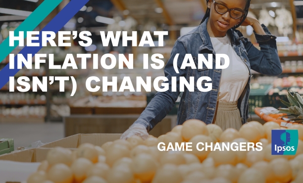 woman shopping for fruit