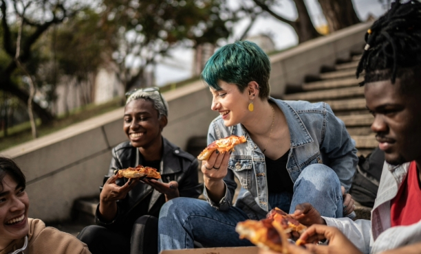 Generazione Z e il rapporto con il cibo: attenzione alla sostenibilità, semplicità e Made in Italy