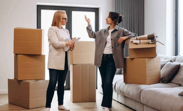 Wie beurteilen die Deutschen ihre Wohnsituation? Laut der Studie "Ipsos Housing Monitor 2025" gibt es in Deutschland zu wenig bezahlbaren Wohnraum und kaum Chancen auf Eigentum 