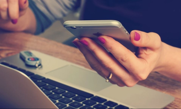 Online adatfelvétel, online ügyintézés