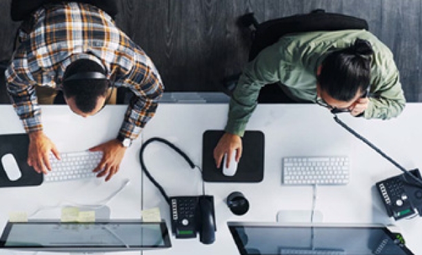 Man calling in the street | Mystery Calling | Ipsos