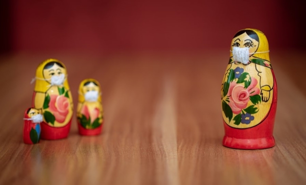 Social distancing Russian dolls