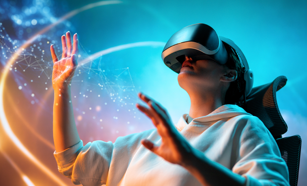 pessoa interagindo com inteligencia artificial