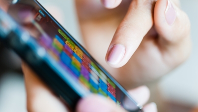 Leveraging the social media paradox