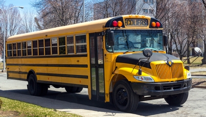 Quebecers largely in favour of the electrification of transport, specifically for school buses