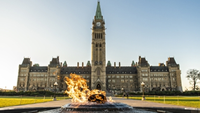 Justin Trudeau passe au premier rang en tant que meilleur PM (37%, +7 pts), devant Andrew Scheer (30%, -2 pts)