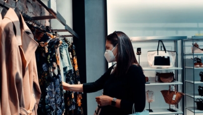 Woman shopping in  mask 