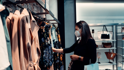 Nastáva pomalé oživenie globálneho spotrebiteľského sentimentu