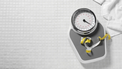 More than 4 in 10 Britons are trying to lose weight, focusing on dieting and exercise 