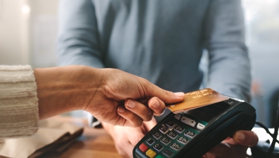 Strumenti di pagamento digitali e innovativi, gli users del contante calano del -23% 