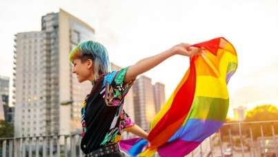 Pride Month 2023: in Italia il 9% delle persone si identifica come LGBT+