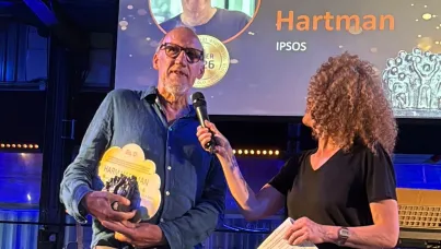Harm Hartman recognised for “analytical authority” with Data Professional award