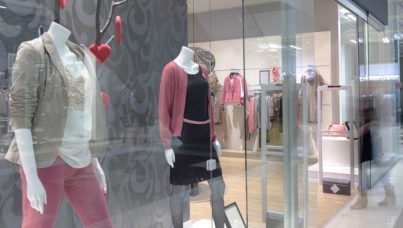 retail window display | Ipsos