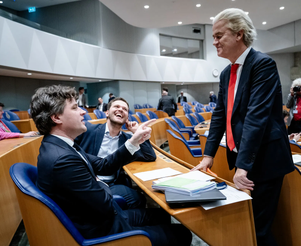 Ipsos I&O-zetelpeiling: CDA voegt zich bij top twee