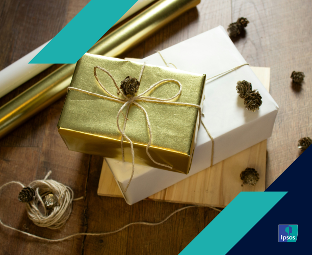 American adults’ holiday gifting habits continue to lean on traditional gifting methods. 