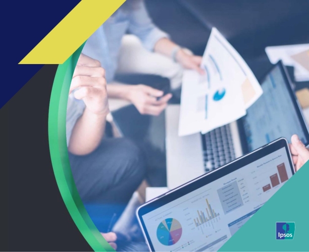 IA générative au bureau : entre enthousiasme, usages fantômes et crainte du remplacement