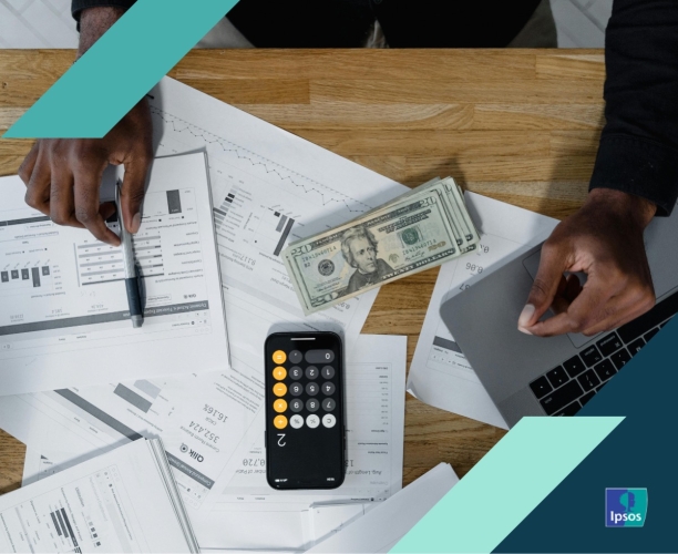 Survey highlights disparity in financial literacy and economic stability among Americans