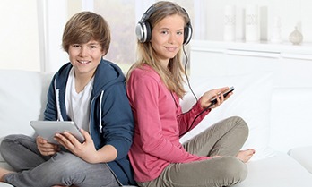 American, British and Canadian Children Spend 72% of Their Daily  Content-Watching Time on a Streaming Source