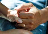 2-people-holding-hands