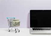 Ipsos | Black Friday | holiday season 