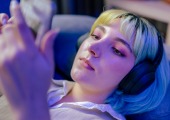 GenZ binging